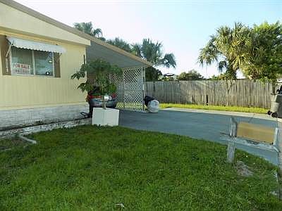 4th image of 3063 Elliott Cir