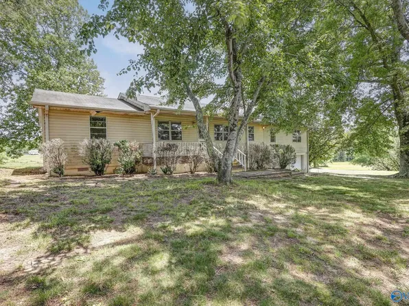 425 Thompson Rd, Decatur, AL 35603