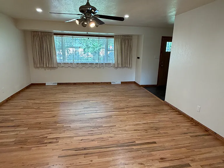 1428 Bellaire Dr — Photo 26