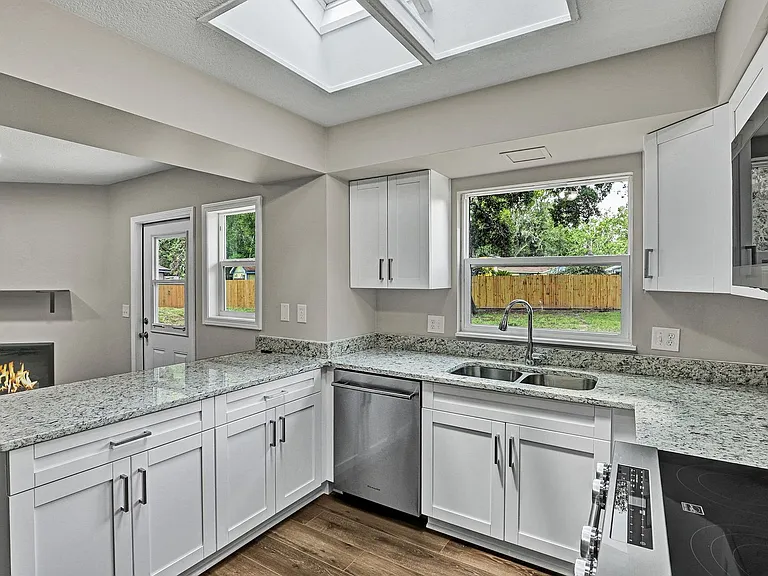 12522 Macaw Dr — Photo 7