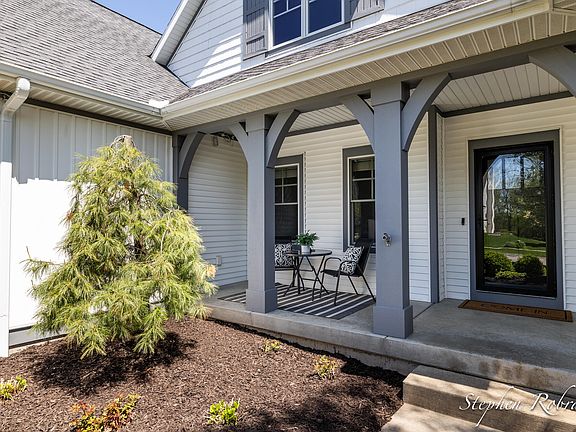 4th image of 644 Village Springs Dr SE