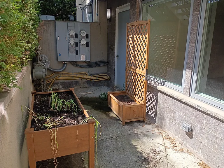 2214 11th St NW #1 — Photo 3