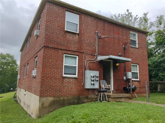 4th image of 3841 Carroll Ave