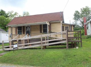 205 Buckeye St, Saltville, VA 24370