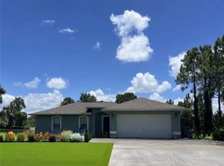 2810 6th Ave NE, Naples, FL 34120