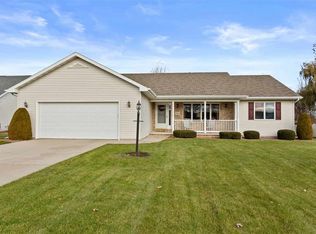 W5848 Easter Lily Dr, APPLETON, WI 54915