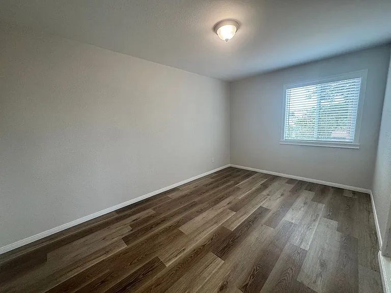 6150-52 Horton Dr — Photo 14