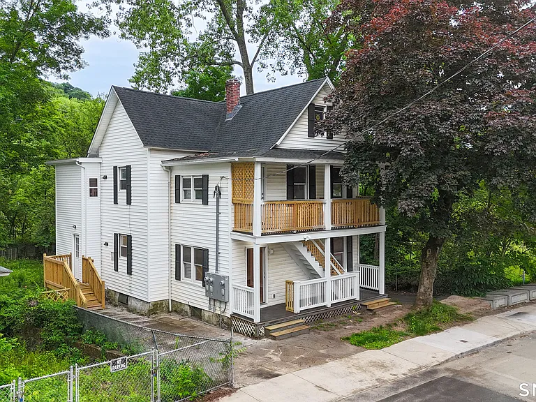 1248 N Main St #1 — Photo 16