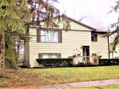 252 E Norman Ln, Wheeling, IL, 60090