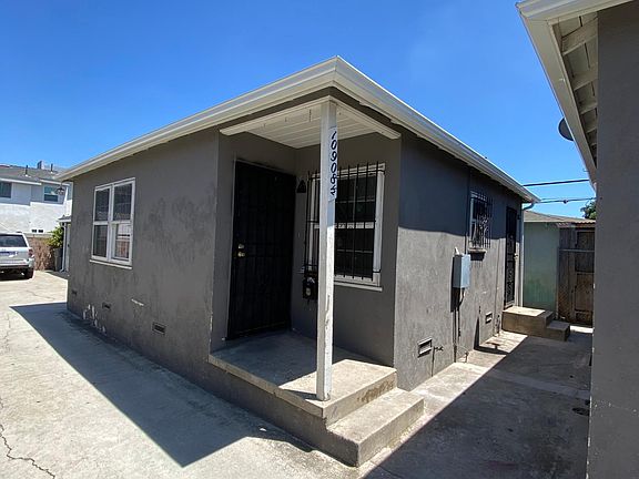 2nd image of 10908 S Grevillea Ave #1/2