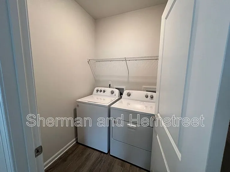 5035 Mimosa Dr #5035 MIMOSA DR — Photo 7