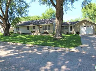 304 W 4th St, Early, IA 50535