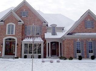 39W795 Golden Rod Dr, St Charles, IL 60175