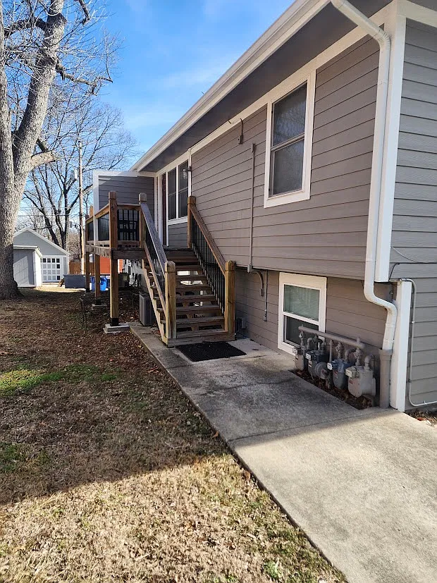 2 bed, 900 sqft, $1,600 — Photo 1