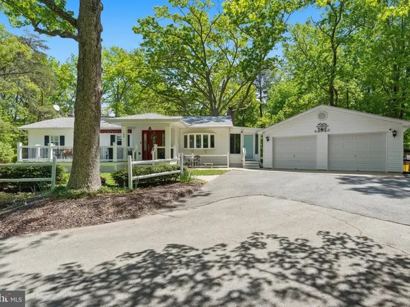 100 David Gray Rd, Saint Leonard, MD 20685
