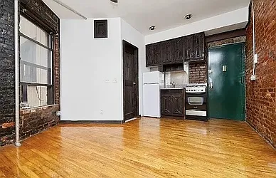 Rented by PocketBroker Inc