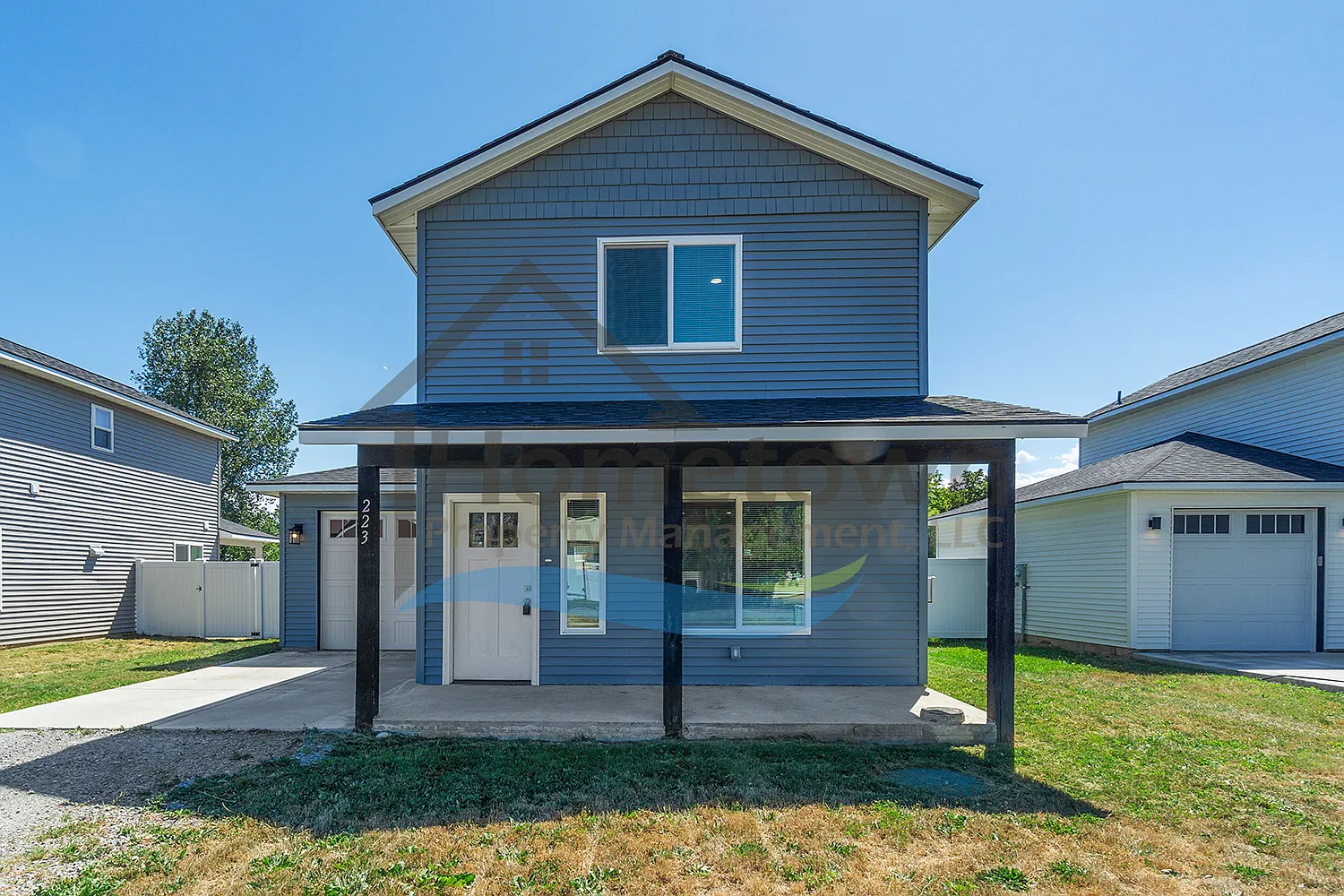 3 bed, 1.5 bath, 1369 sqft, $1,900 — Photo 2