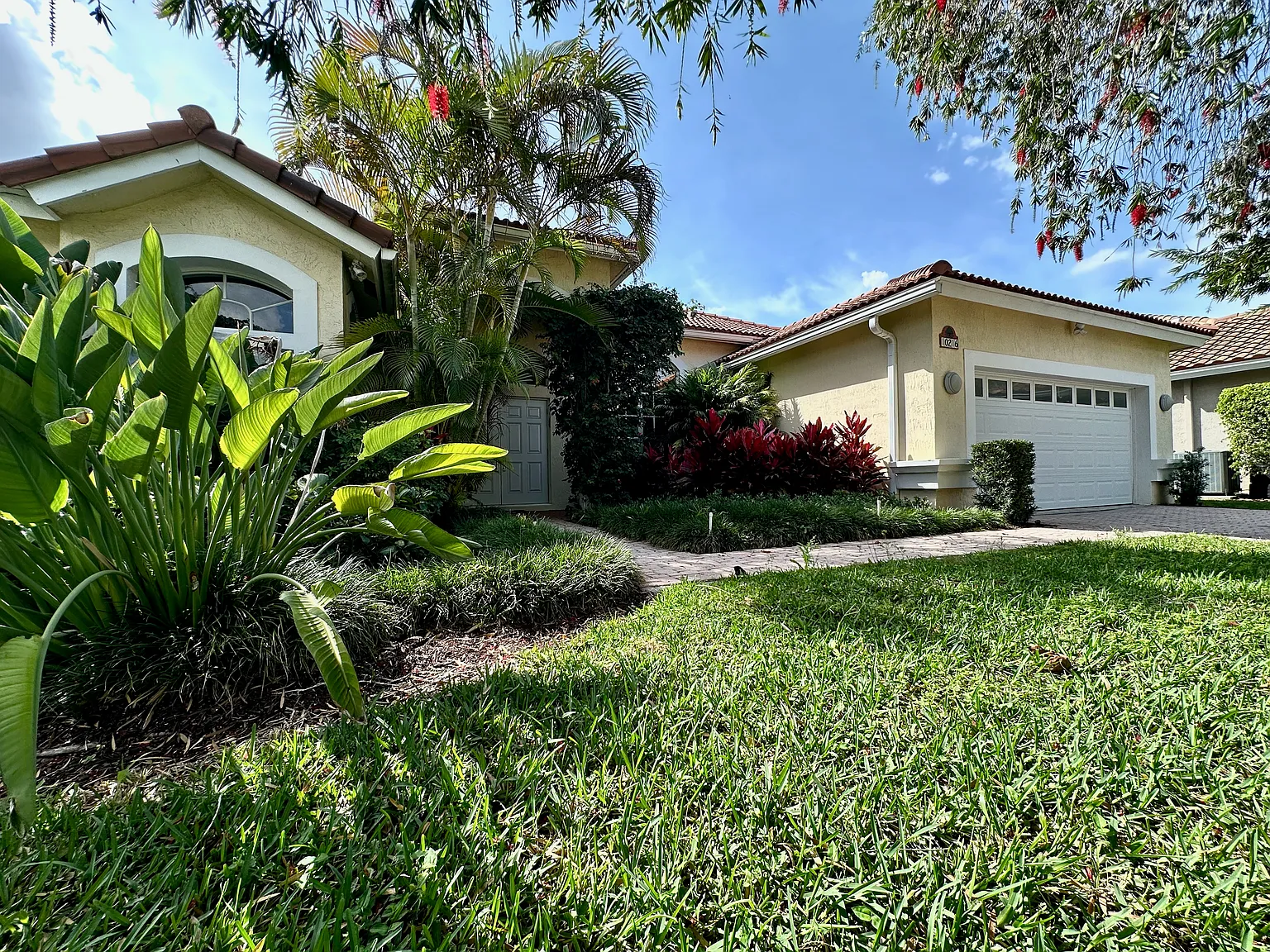 3 bed, 2095 sqft, $5,500 — Photo 1