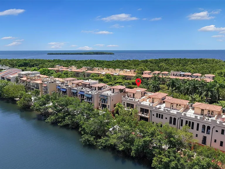 6226 Paradise Point Dr — Photo 6