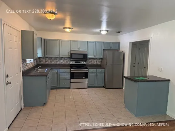 124 30th 1/2 St #B, Gulfport, MS 39507