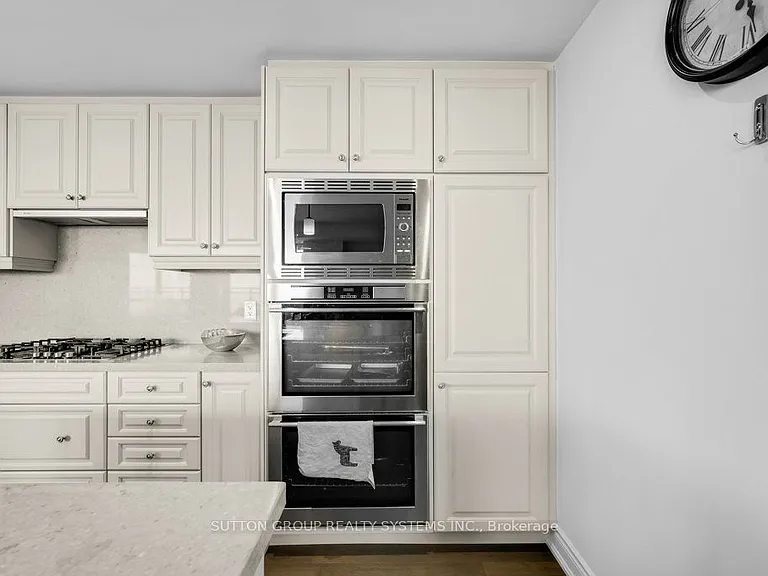 3500 Lakeshore Rd W #B814 — Photo 12