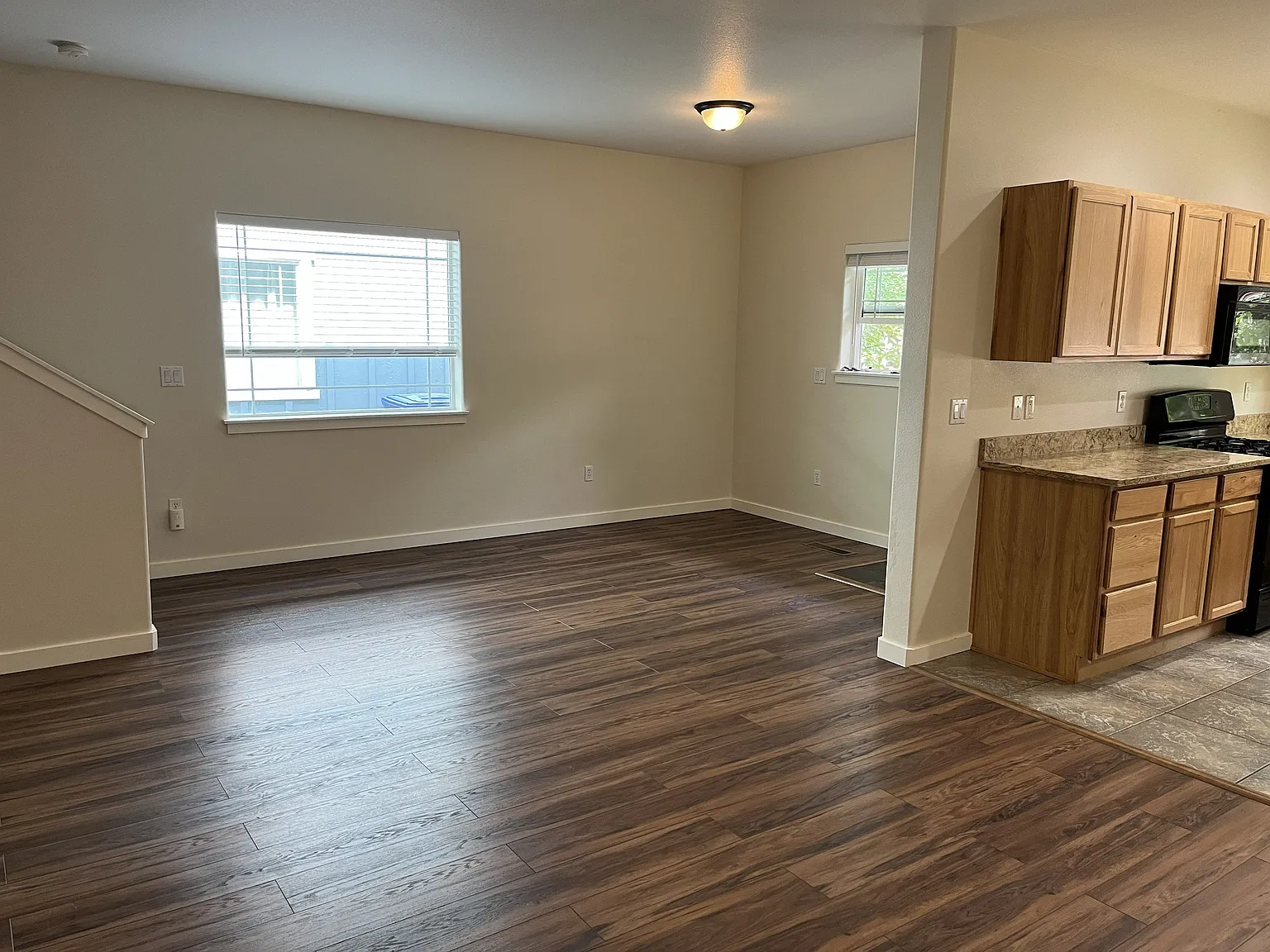 3 bed, 2.5 bath, 1563 sqft, $2,700 — Photo 4
