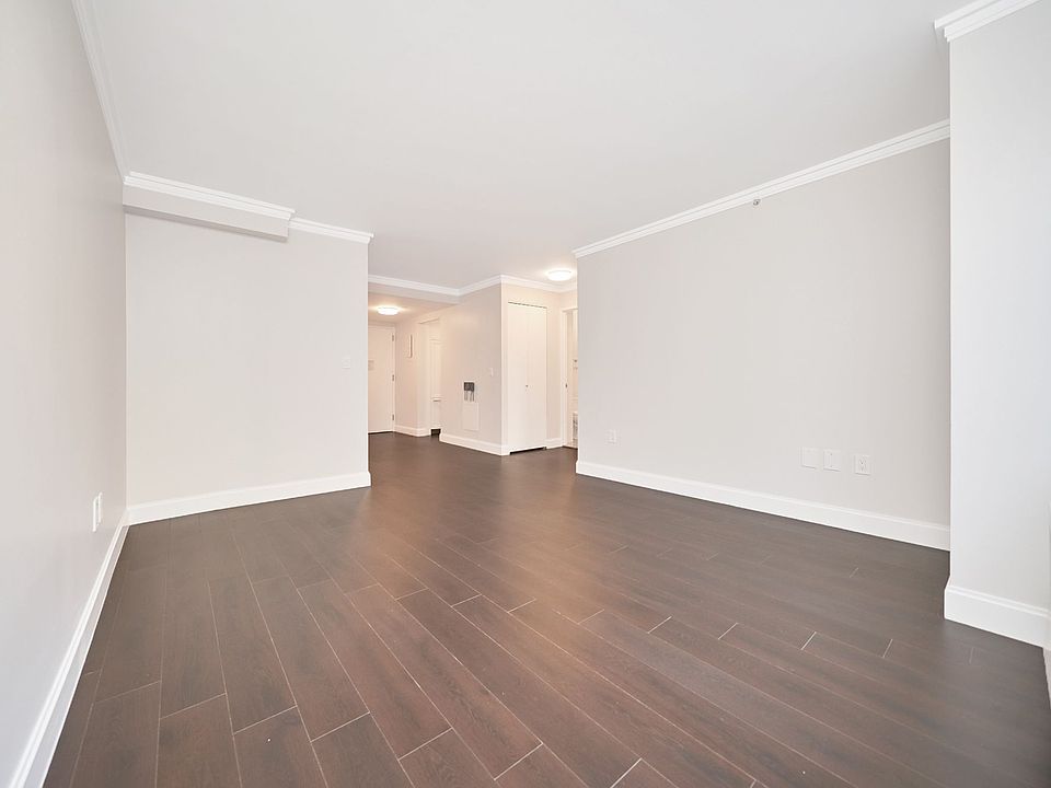 1st image of 160 Riverside Blvd APT 6N