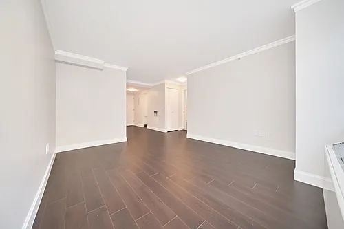 160 Riverside Blvd #6N Photo 1