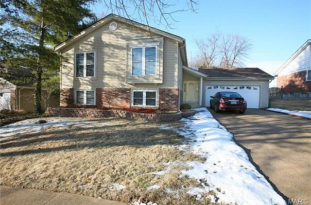 1st image of 2761 Meramar Dr