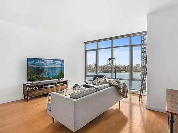 1 North Pier, Brooklyn, NY 11249