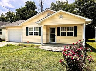 318 S Sassafrass St, Dexter, MO 63841