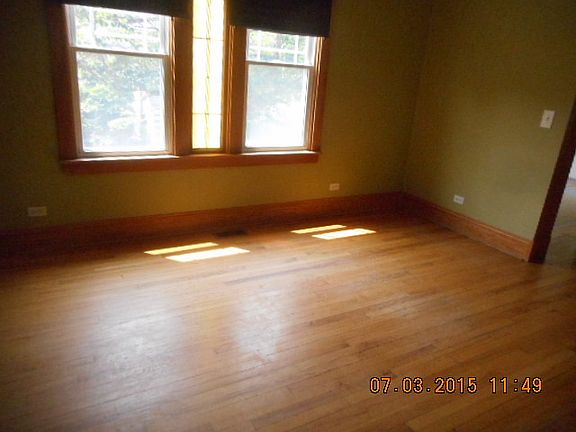 4th image of 626 Carpenter Ave