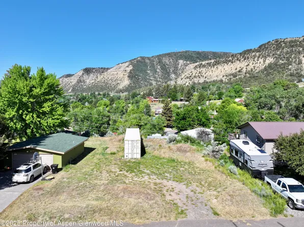 851 5th St, Meeker, CO 81641