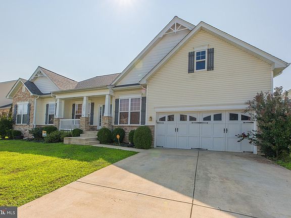 2nd image of 1005 Martin Dr