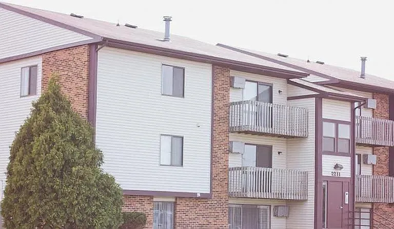 Spansail Apartments — Photo 1