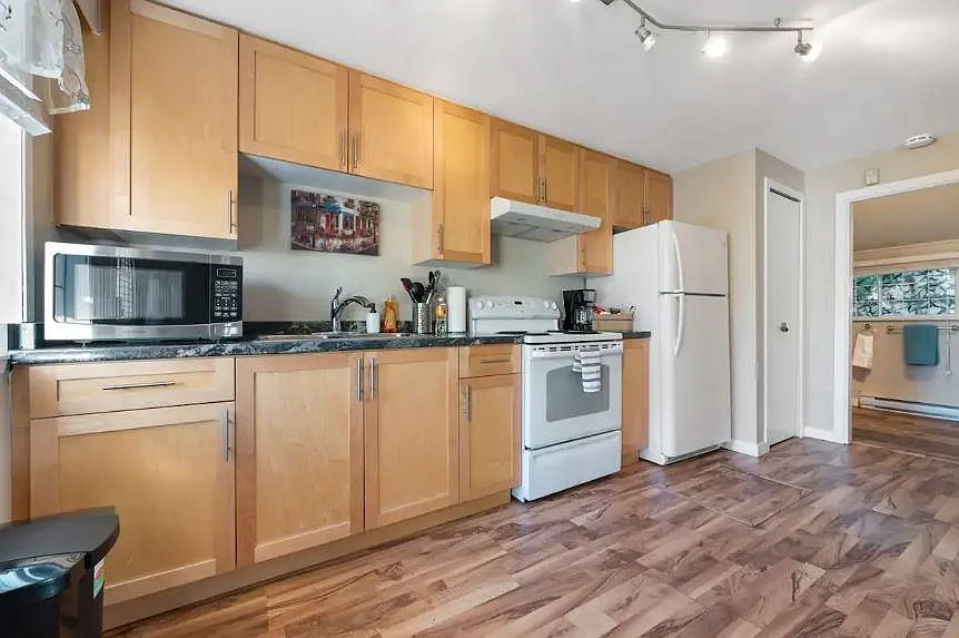 1 bed, 450 sqft, $1,995 — Photo 4