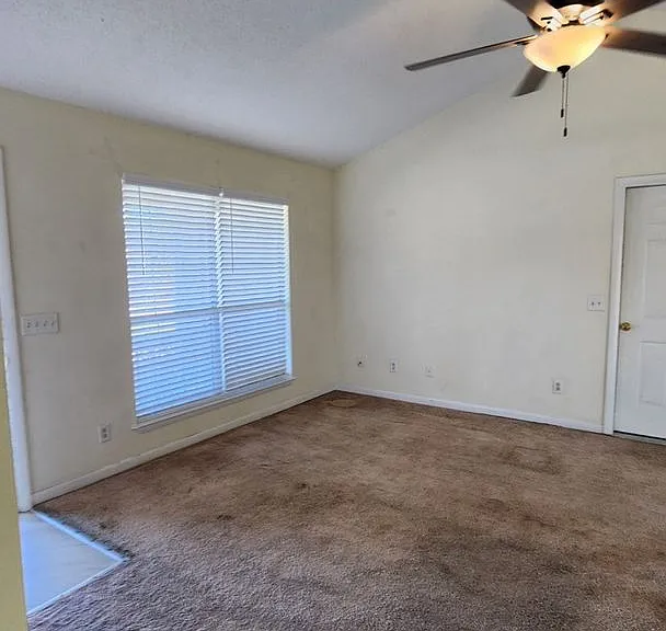 2318 Beech St — Photo 21