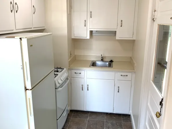 (undisclosed Address), Arlington, MA 02476