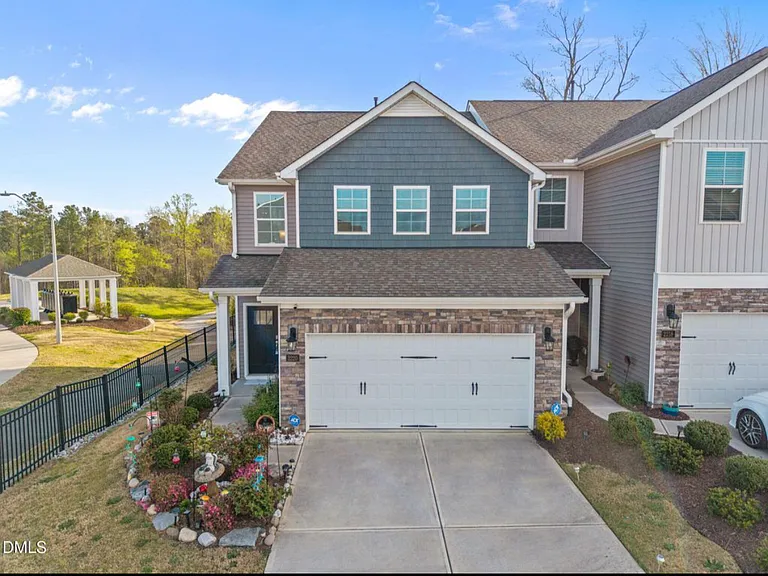 End unit townhouse