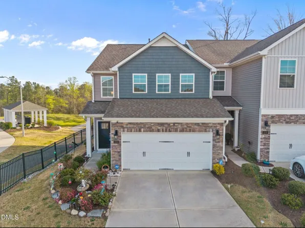 2220 Sugar Cone Way W, Fuquay Varina, NC 27526