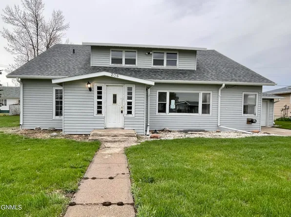 206 Garfield Ave, Underwood, ND 58576