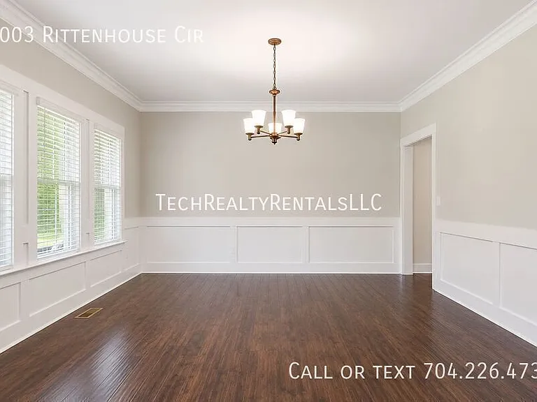8003 Rittenhouse Cir — Photo 5