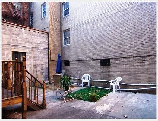 Rented by R New York | media 37