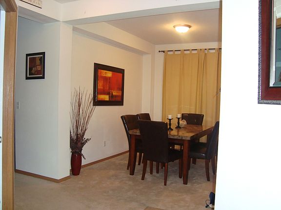 5th image of 9829 185th St E