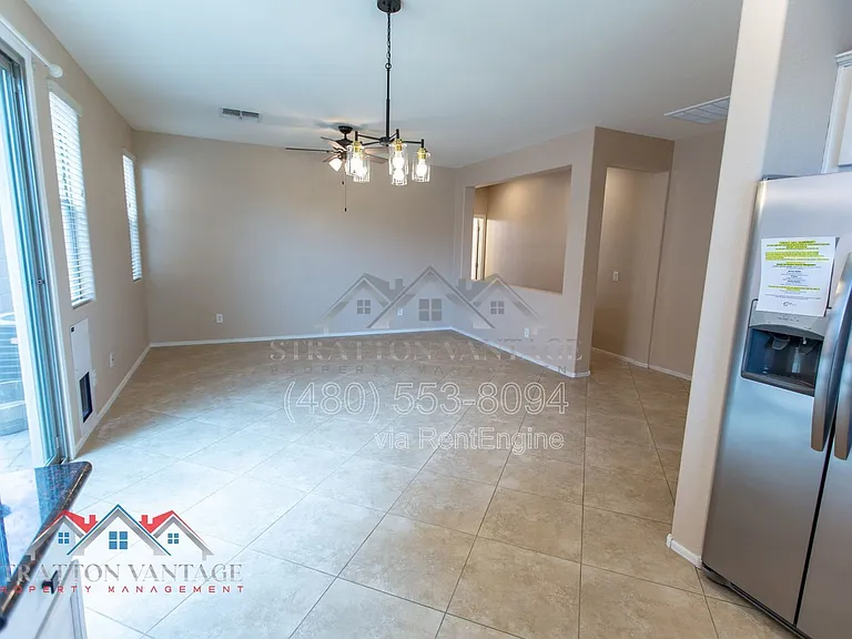 2728 E Megan St — Photo 9