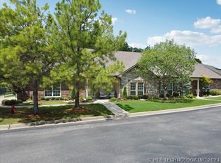 4620 S Hawthorne Ave, Broken Arrow, OK 74014