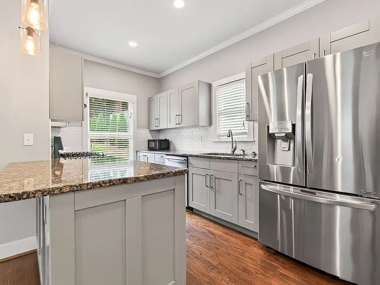 2801 Arborcrest Dr — Photo 7