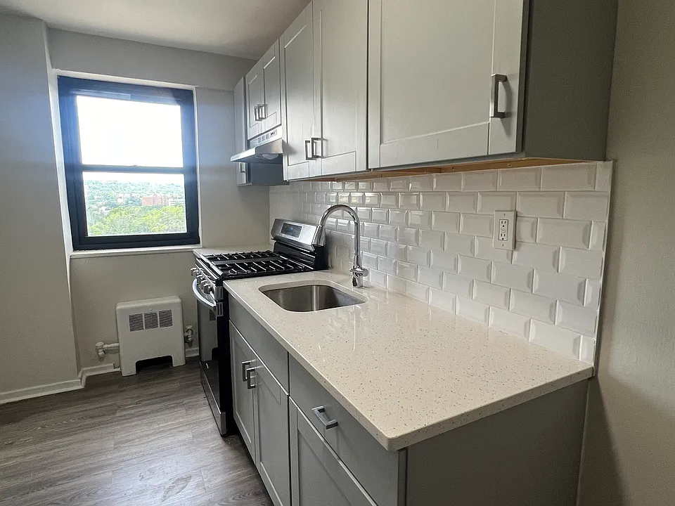 111 Washington St #2G