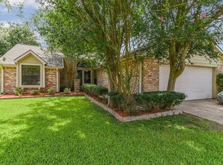 7923 Sunnyvale Forest Dr, Houston, TX 77088