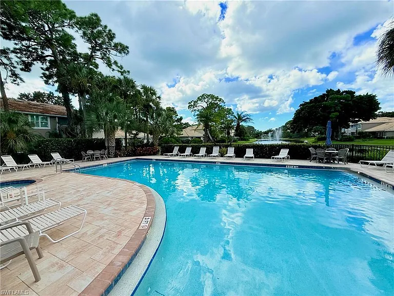 337 Emerald Bay Cir #U1 — Photo 29